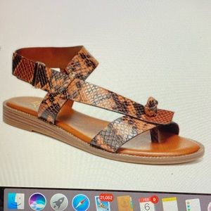 Franco Sarto size 8 sandal